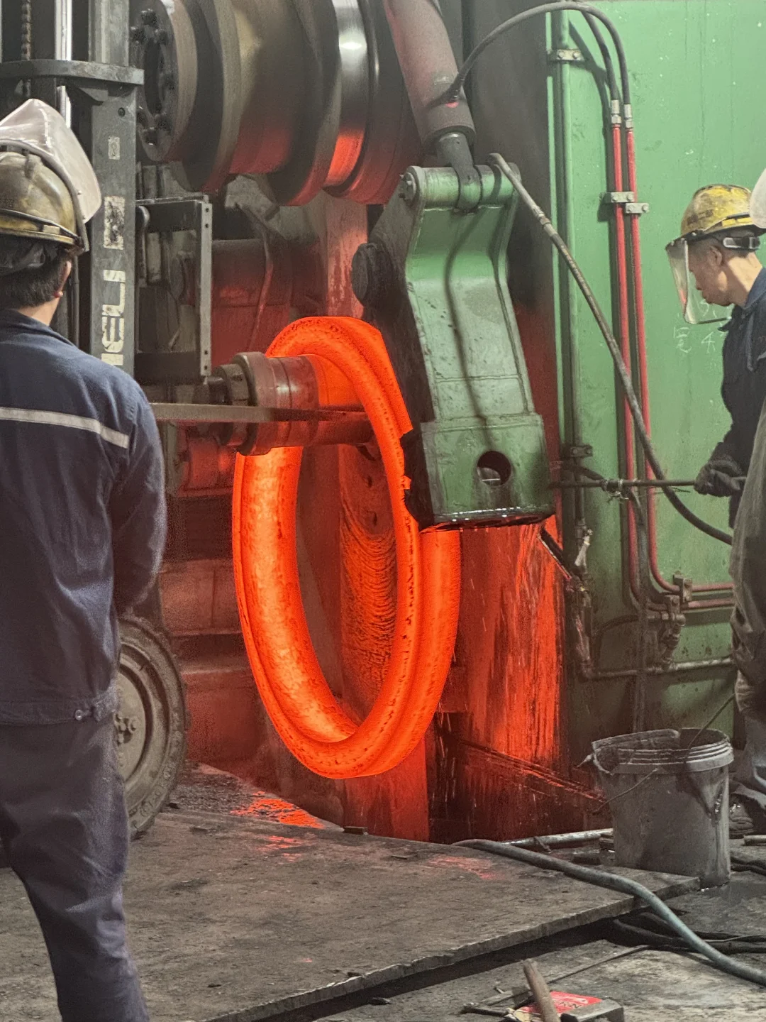 大型锻件生产现场life图与热处理一体化.