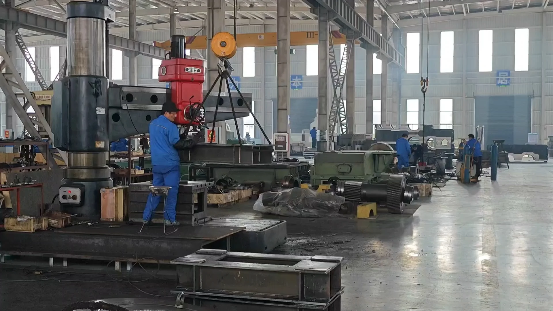 厂二代车间日常巡视中