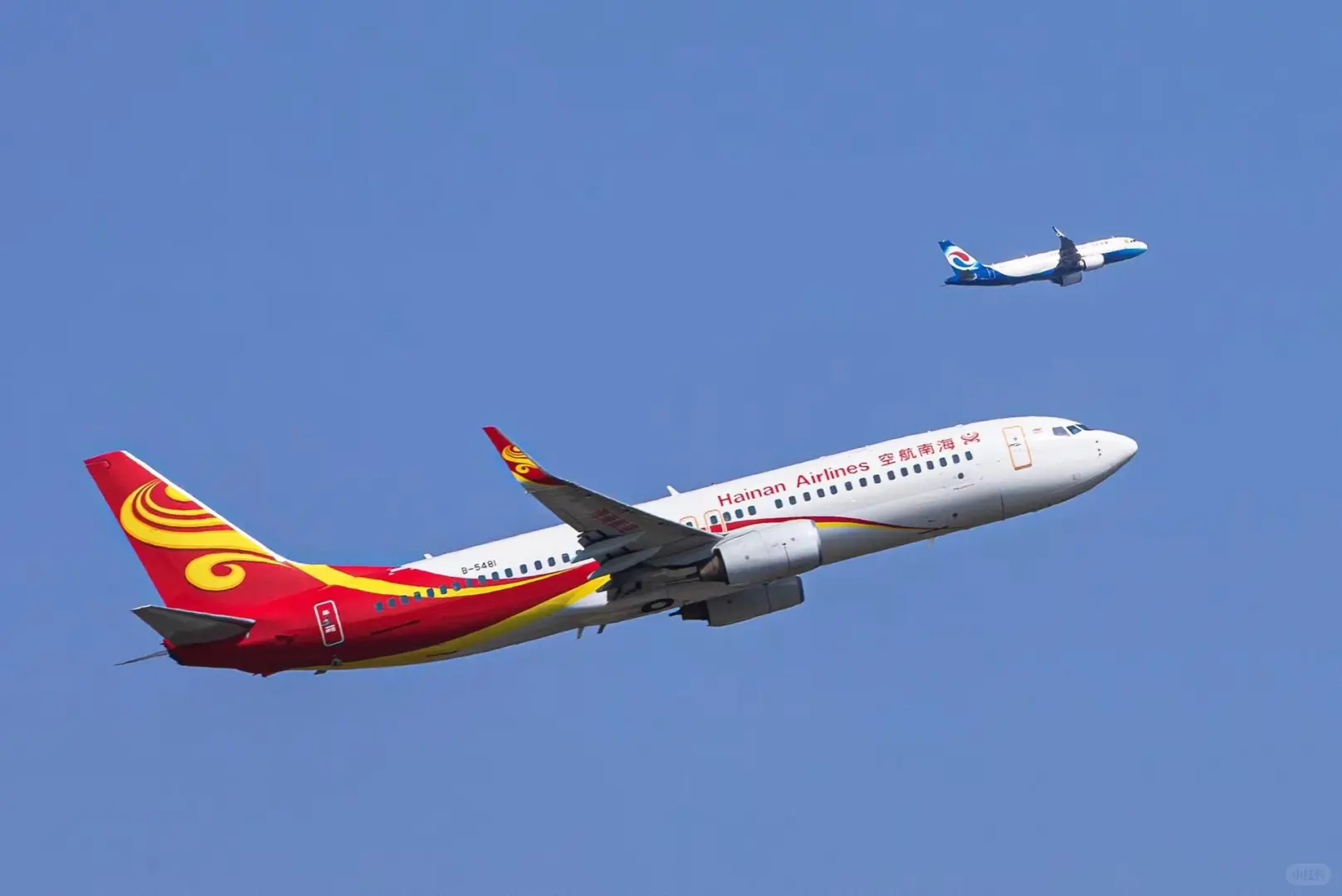 全球6大拍机圣地！客机同屏起飞名场面