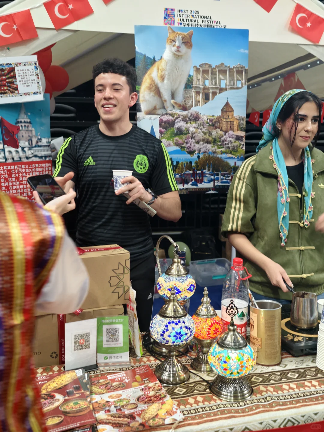 在武汉：一下午去了50多个国家