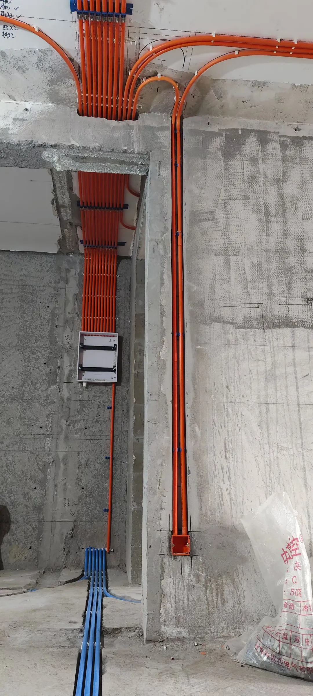 这个走顶电路什么水平？