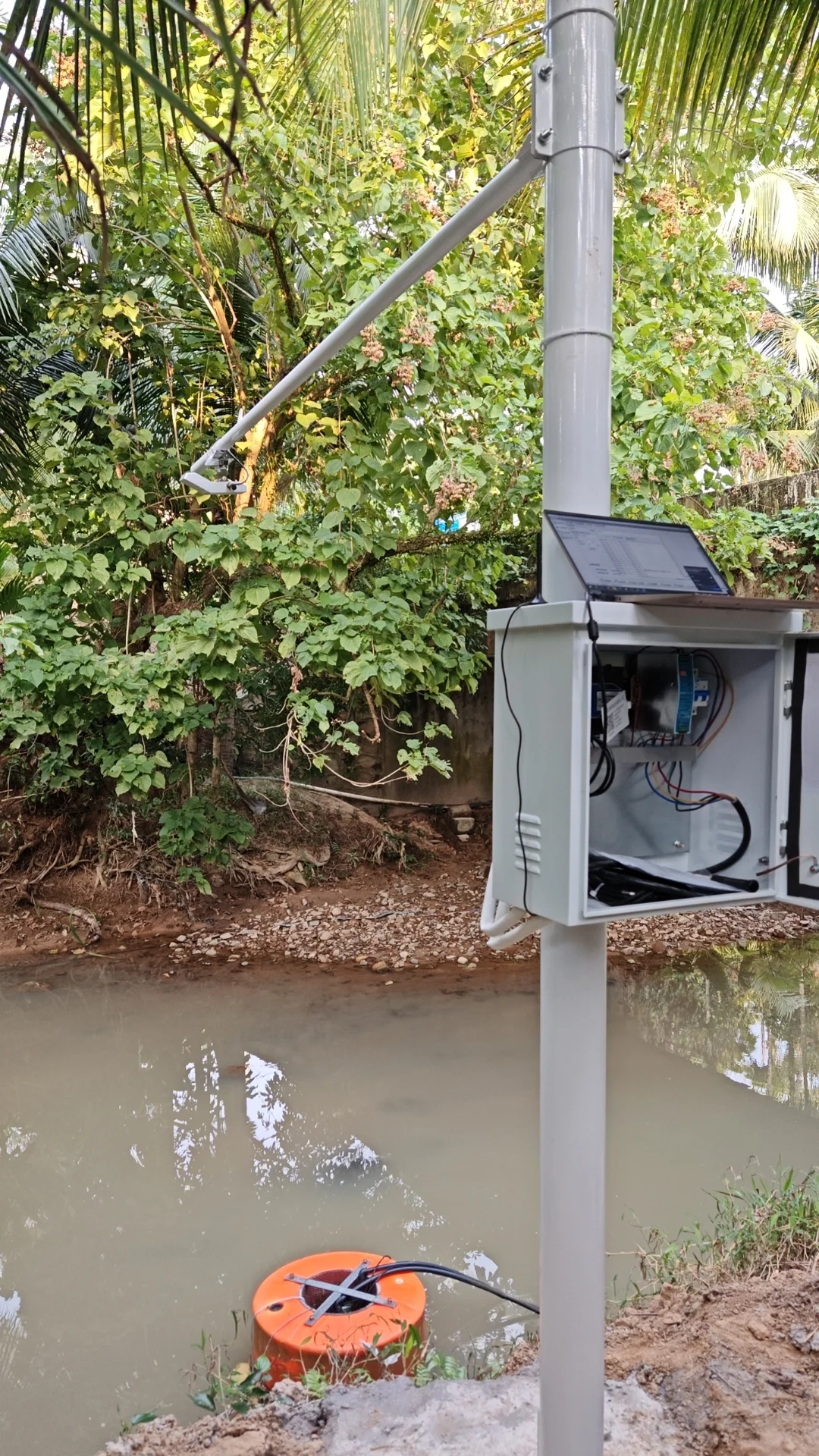 全参数水文监测：流速流量河宽河深测量仪