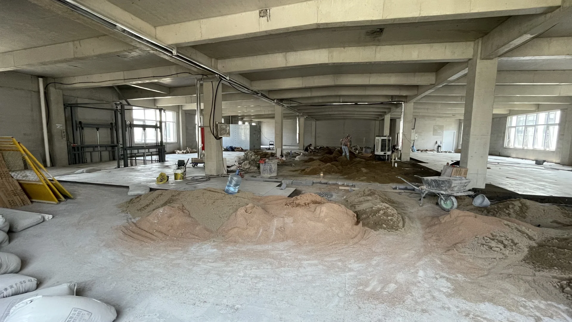 在淄博花150万开食品厂！装修中！