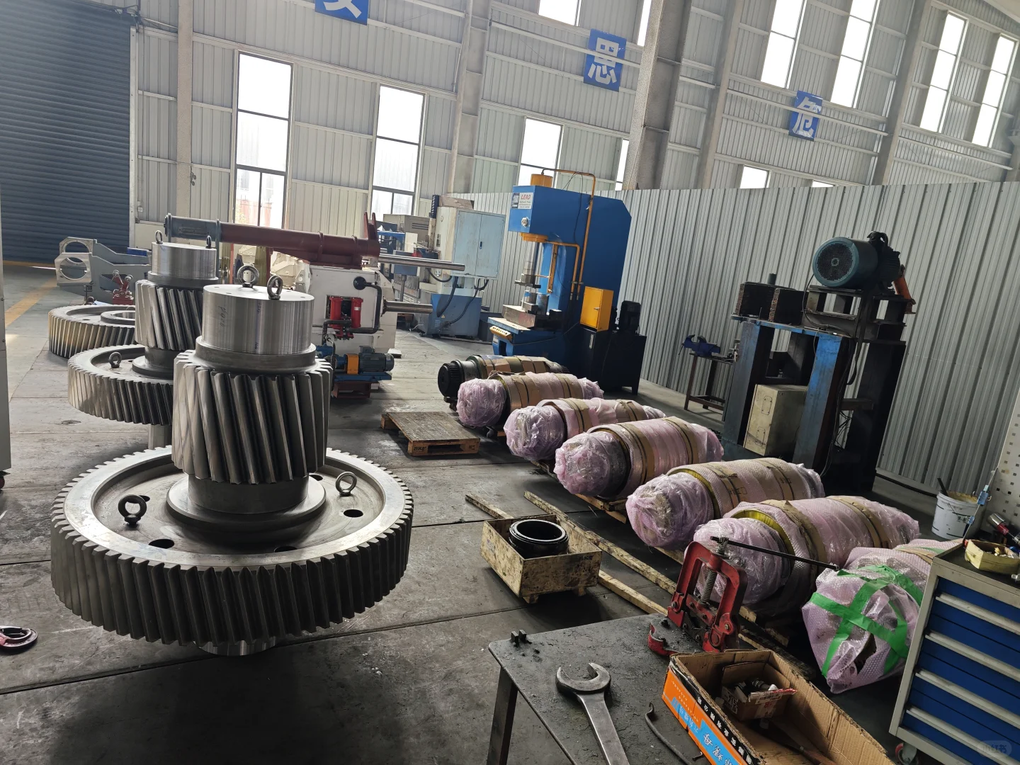 厂二代车间日常巡视中