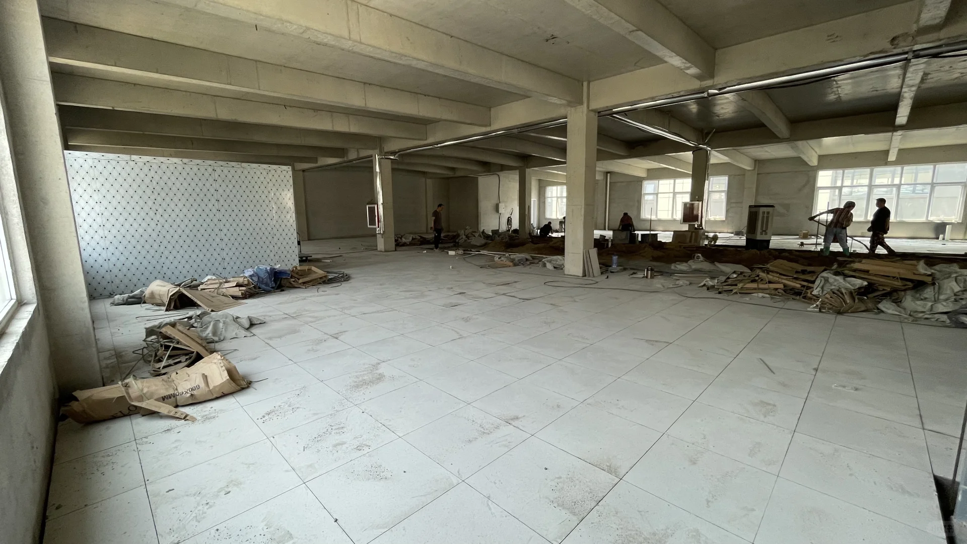 在淄博花150万开食品厂！装修中！