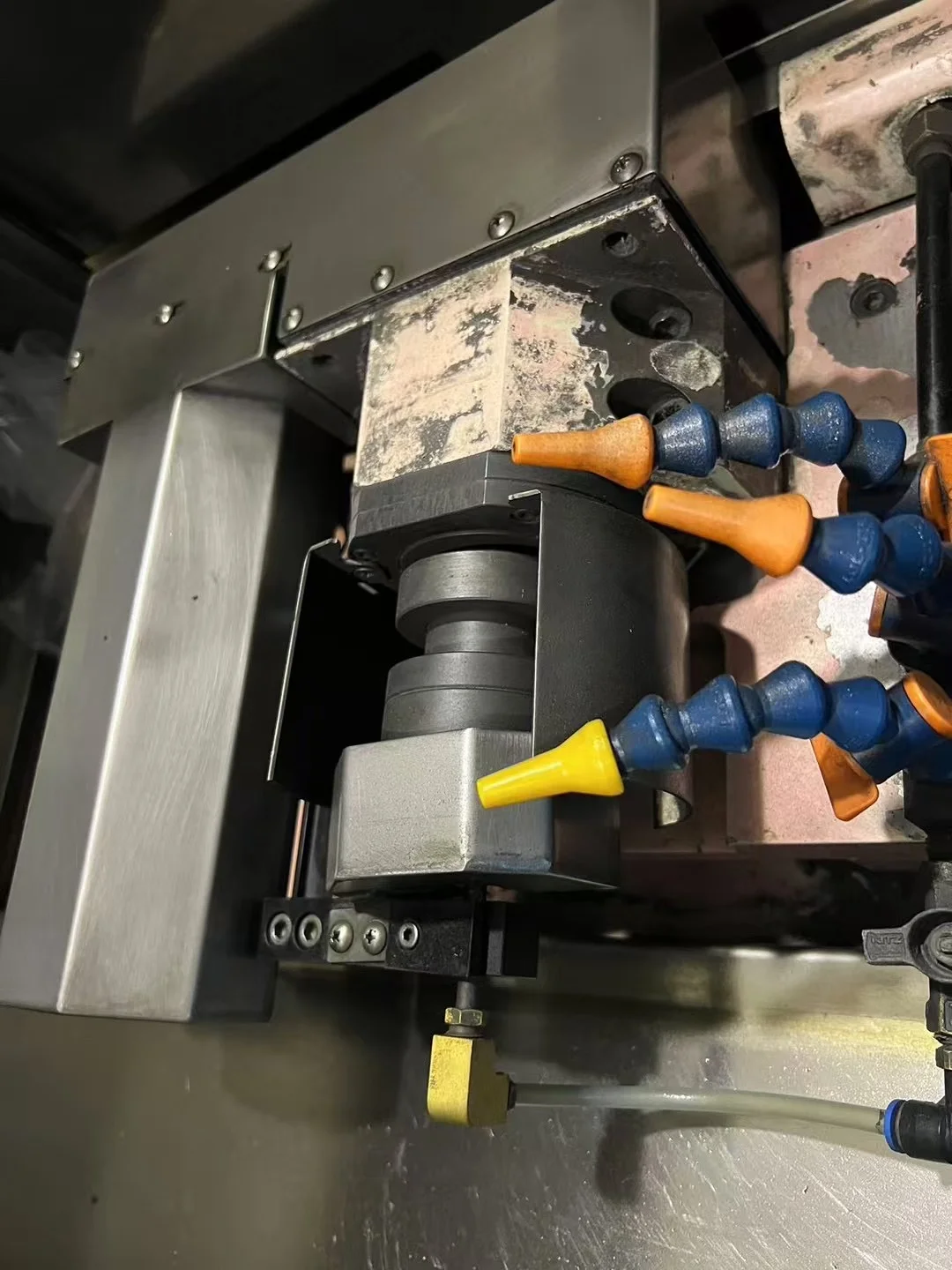 全原装进口高精度磨床