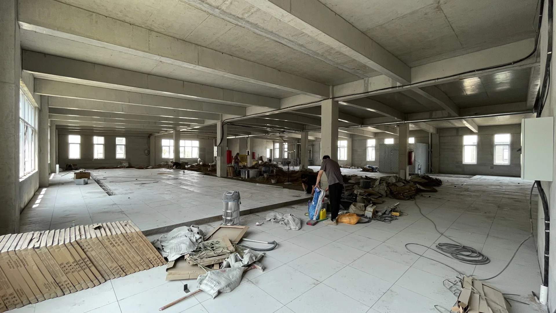 在淄博花150万开食品厂！装修中！