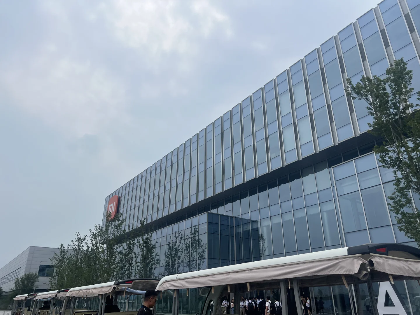 小米汽车工厂：现实版的科技“巧克力工厂”