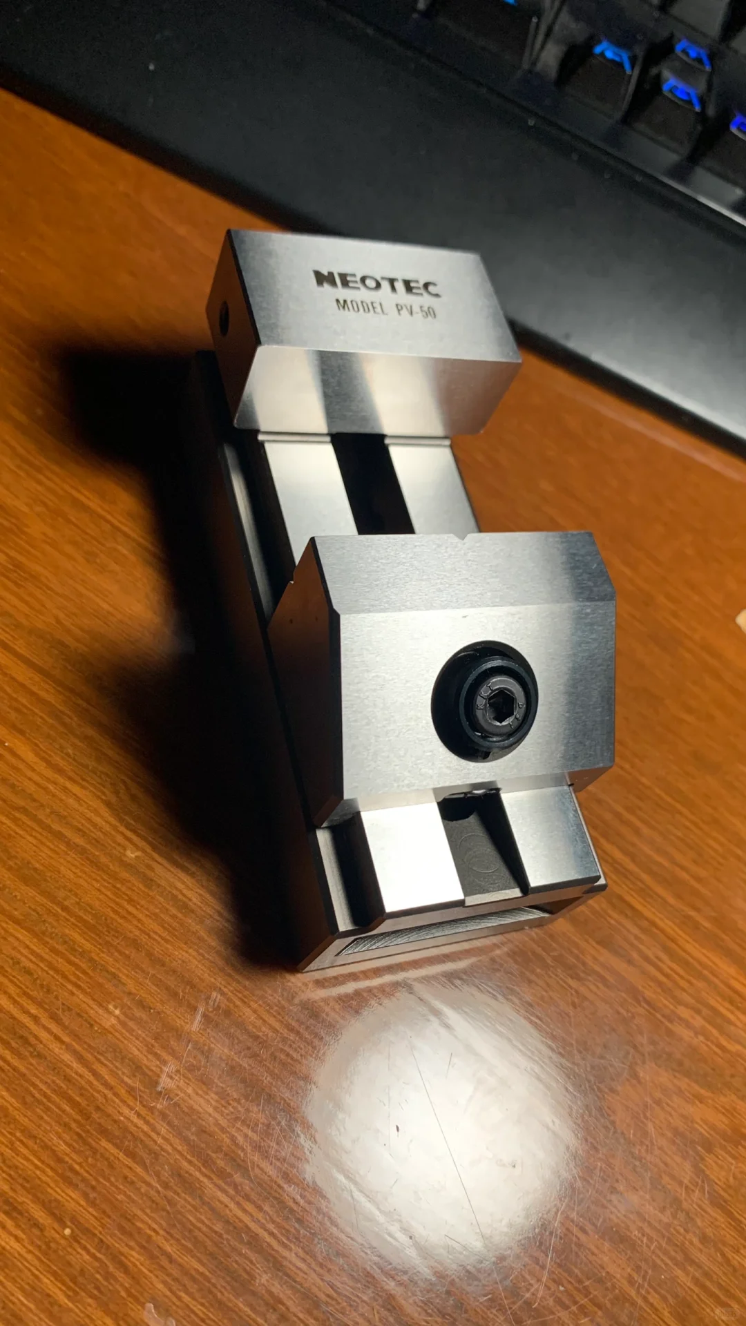 日本精密小台钳