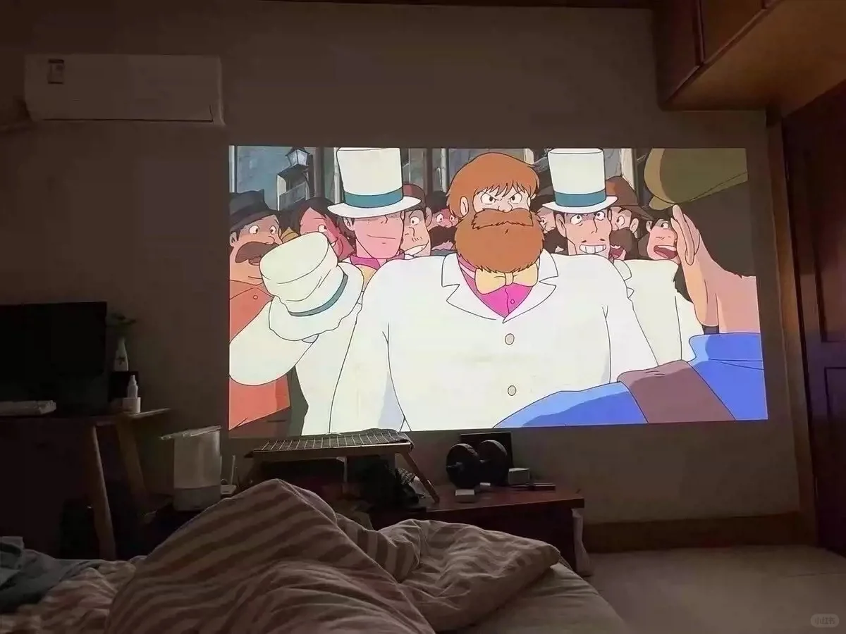 用投影仪代替电视吧！