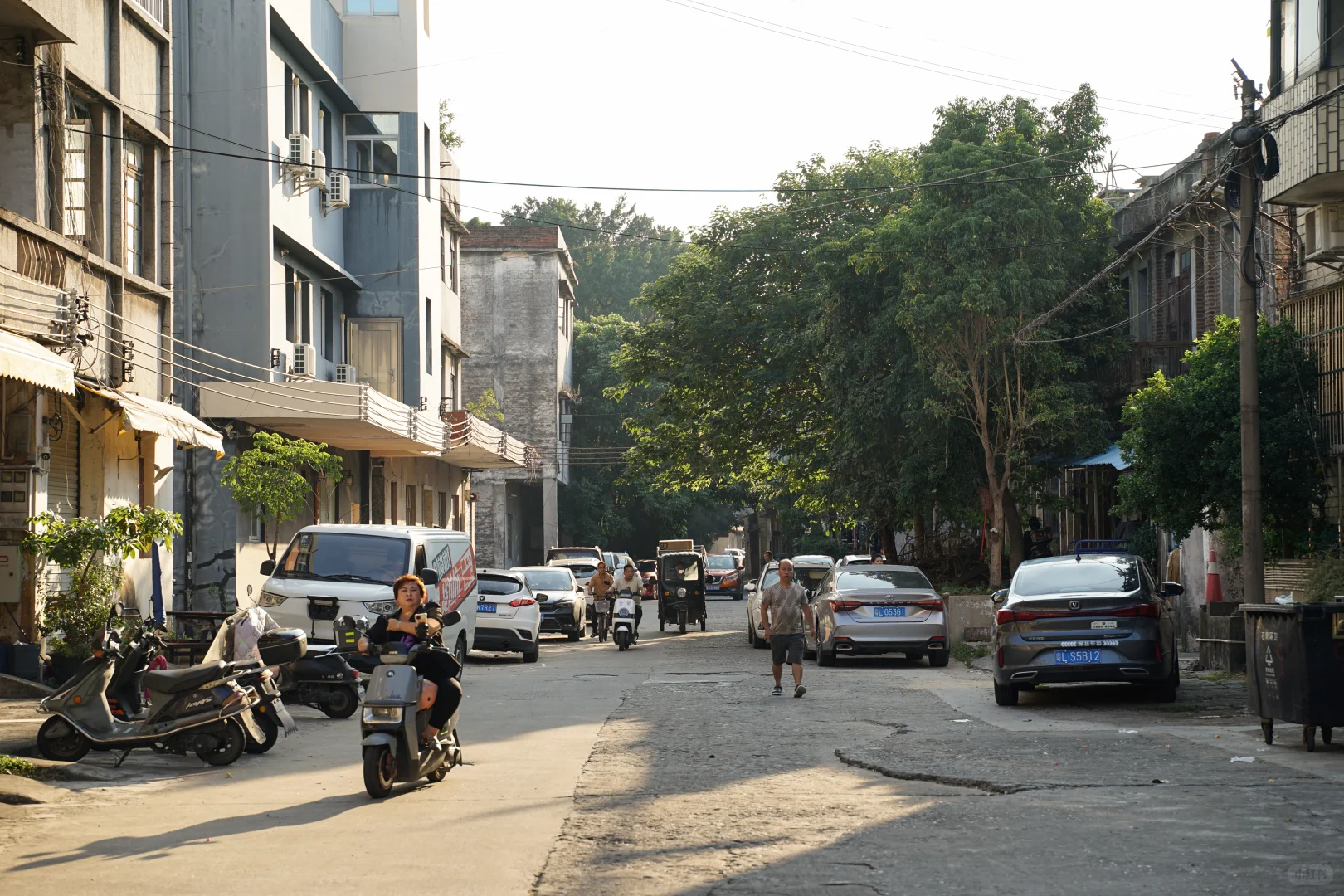 在江滨路窥探属于博罗石湾的八十年代