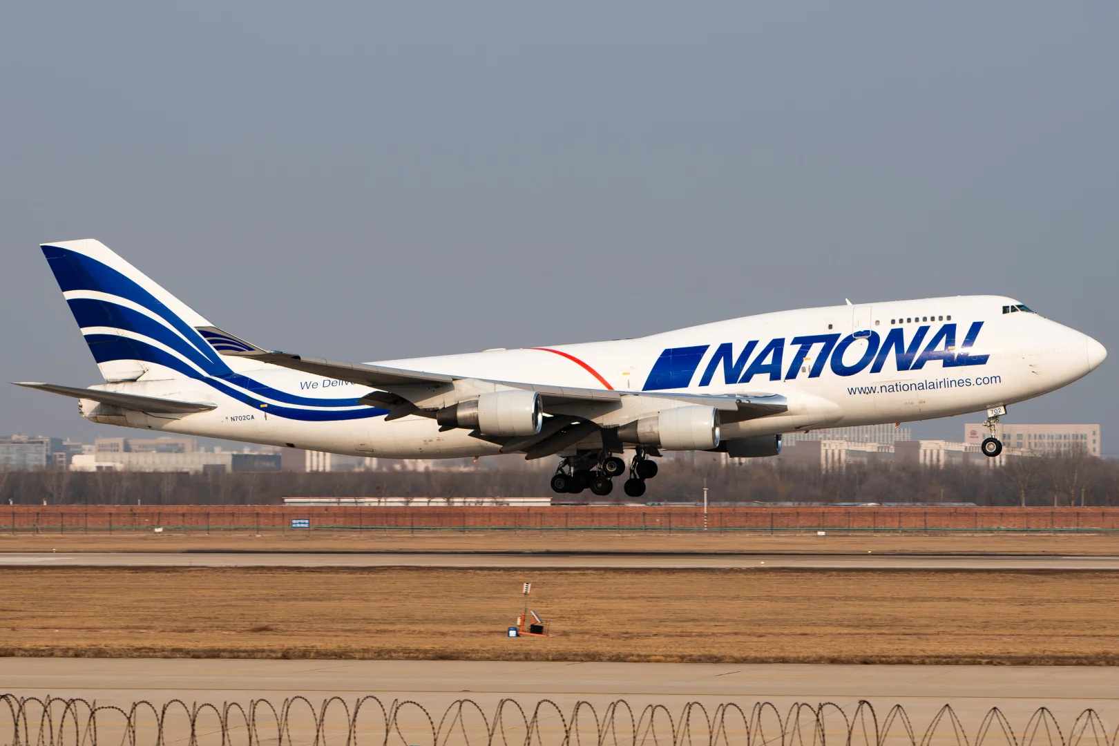 国家货运波音744到访天津