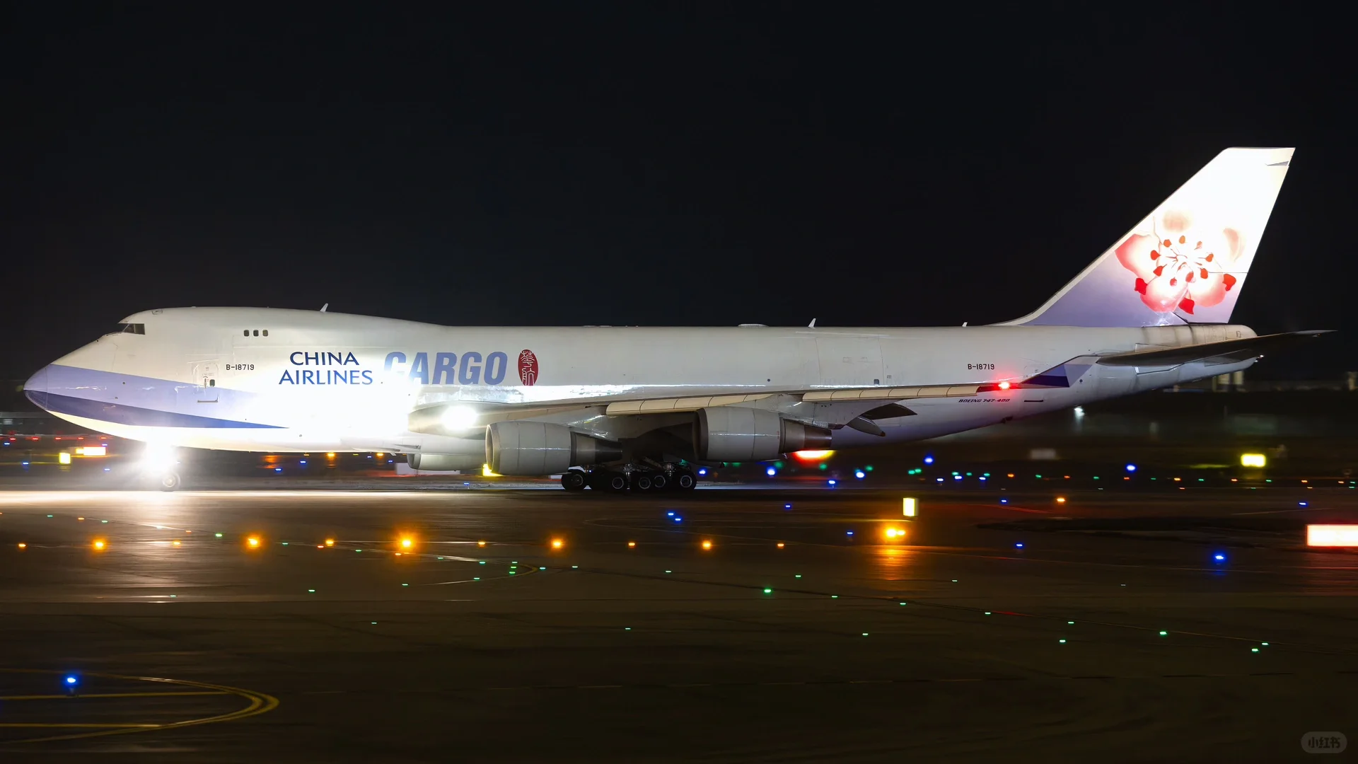 浦东一夜有多精彩✈️走进货机的世界