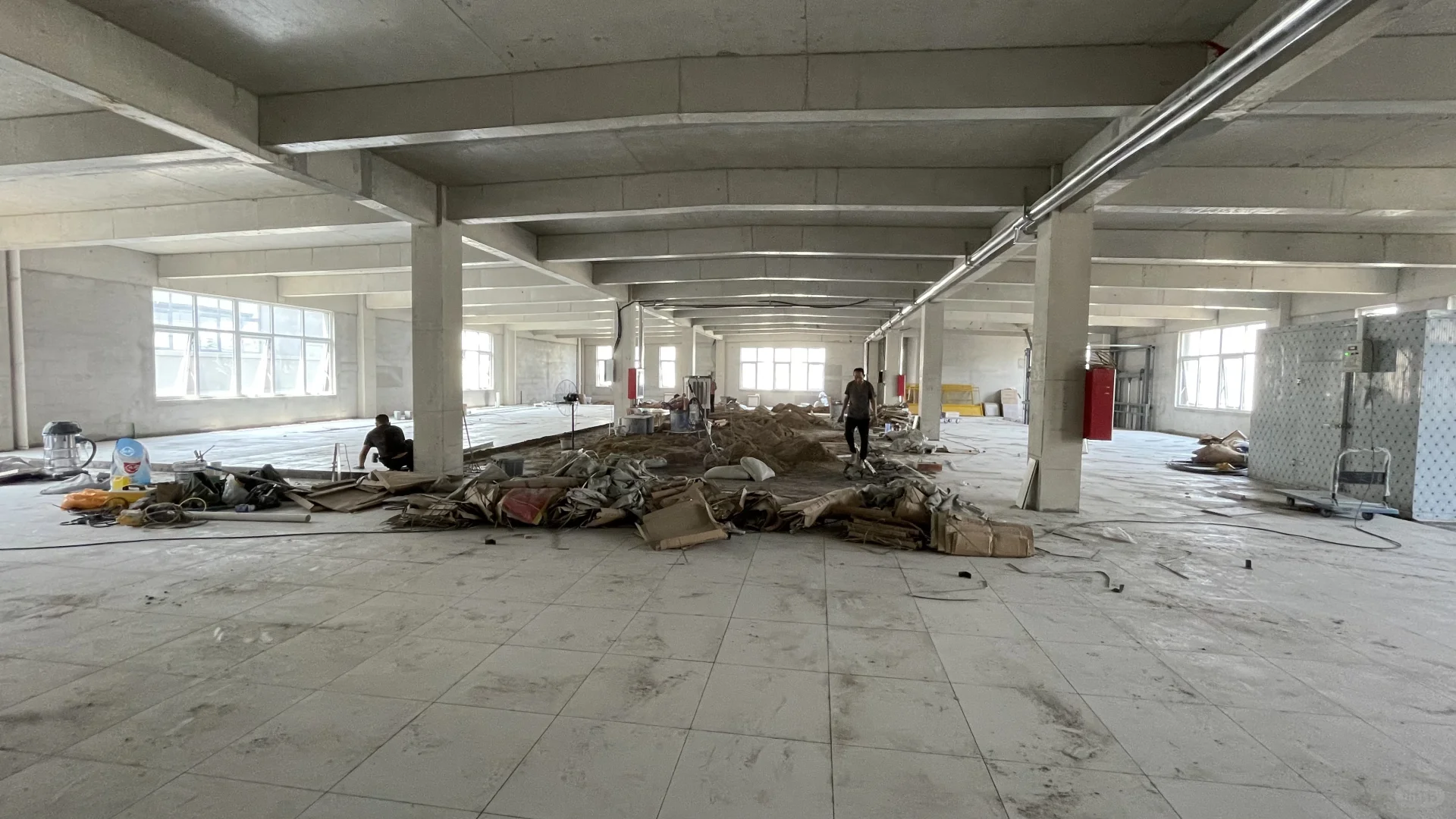 在淄博花150万开食品厂！装修中！