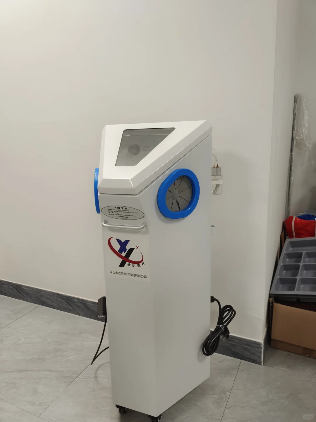 牙科技工台｜可移动防尘喷砂机打磨机一体