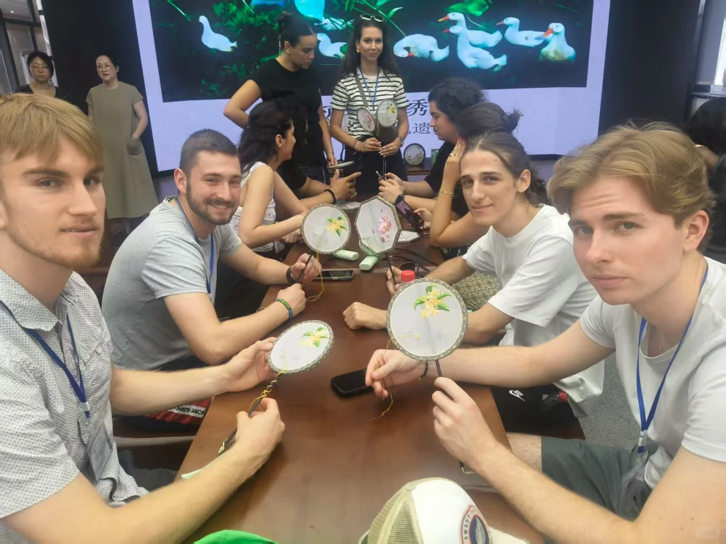 ?【老外也疯狂】探索中国传统非遗的魅力