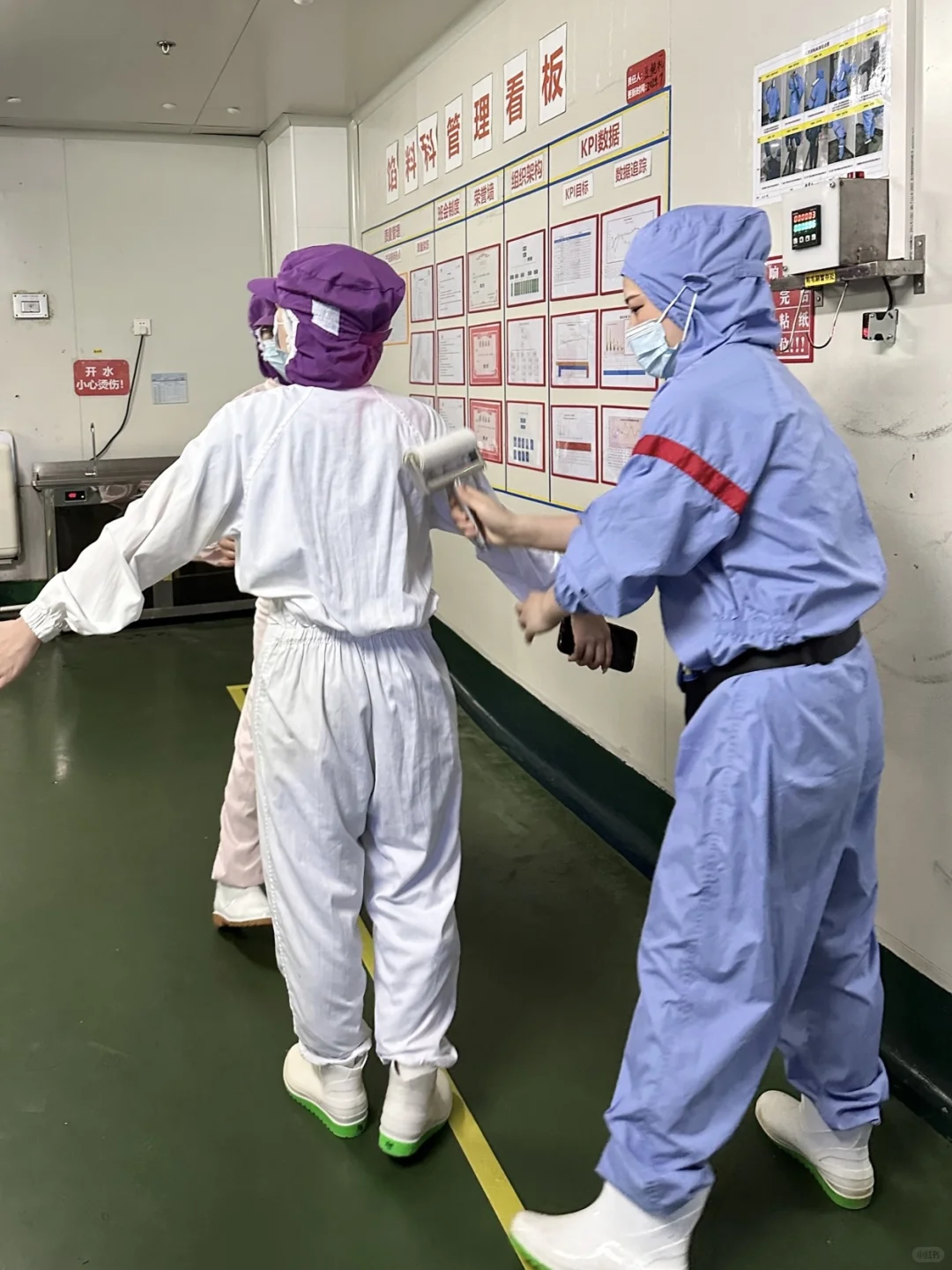 滴！恭喜我拿到巴比工厂一日厂妹体验卡！