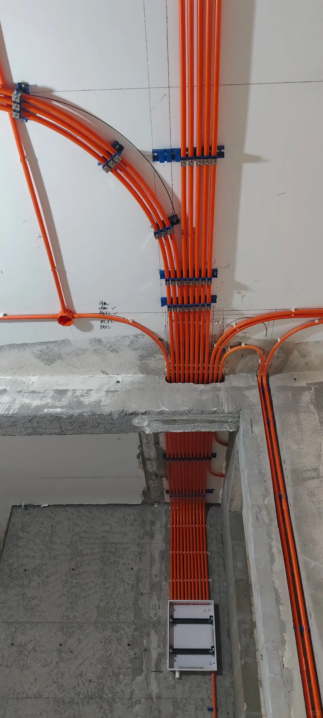 这个走顶电路什么水平？