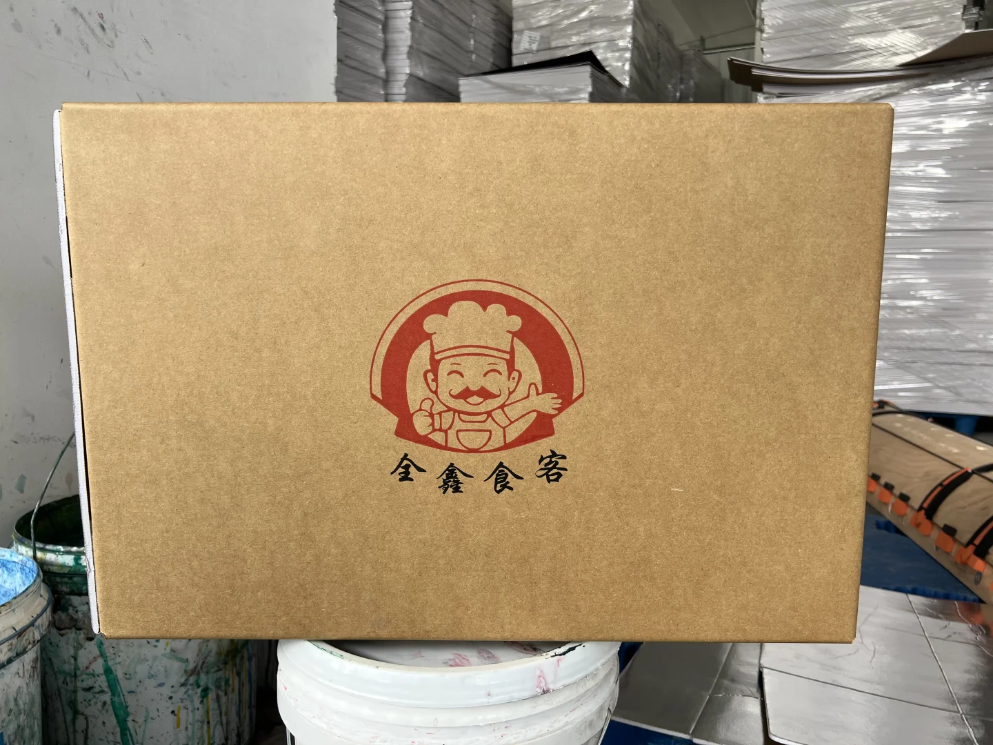 可以循环使用的食品中转保温箱