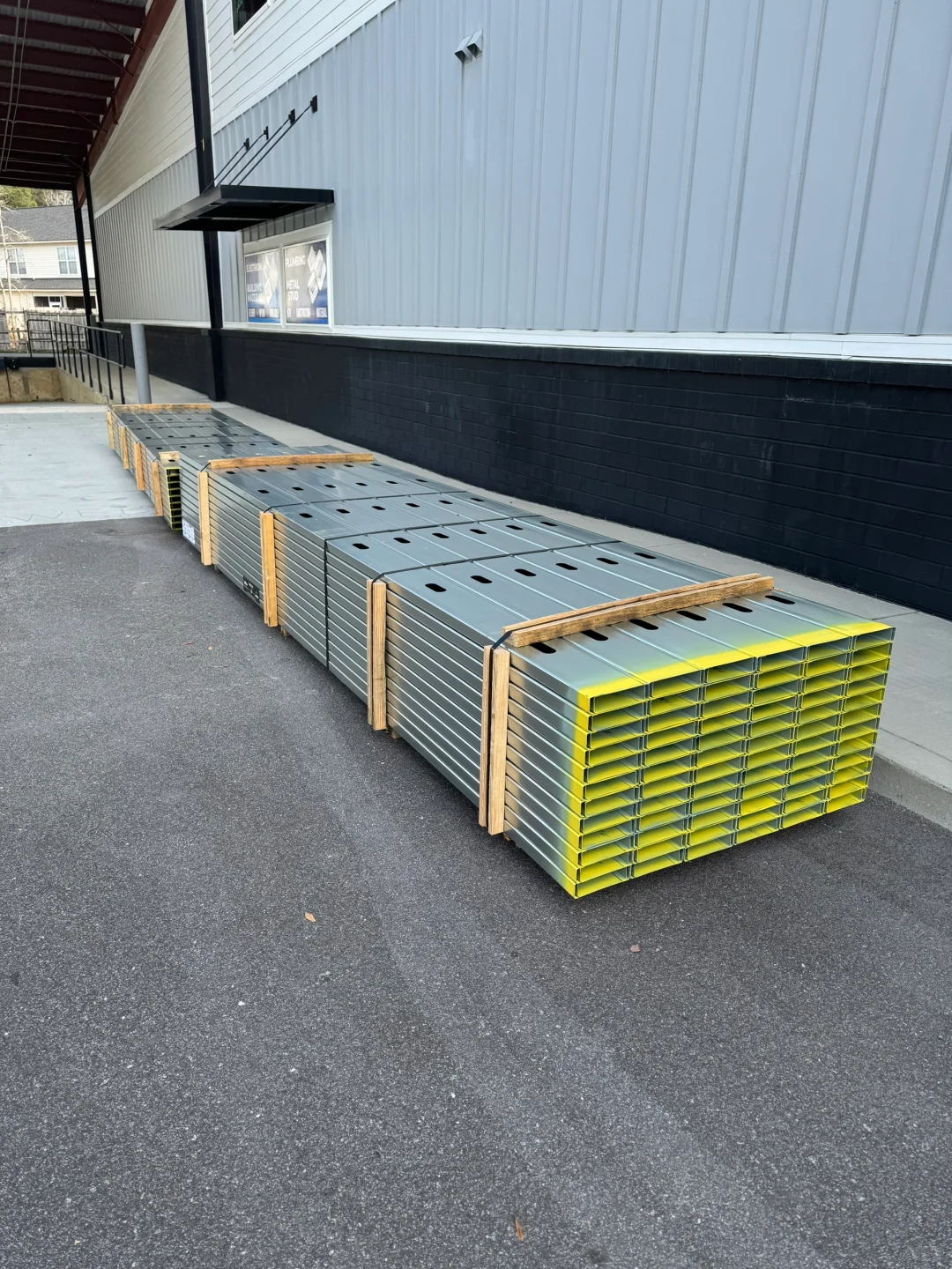 各类建材批发零售