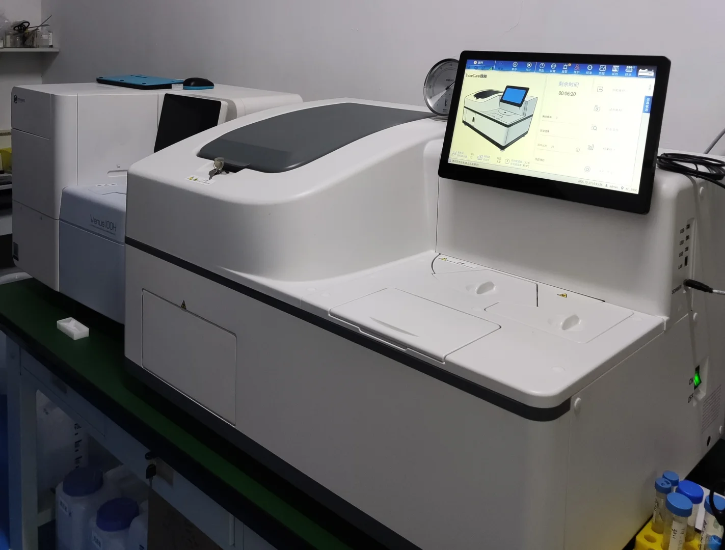 国产全自动化学发光仪器