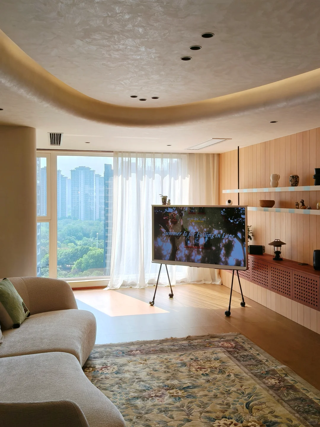 新家快递1/100｜移动电视是客厅的灵魂！