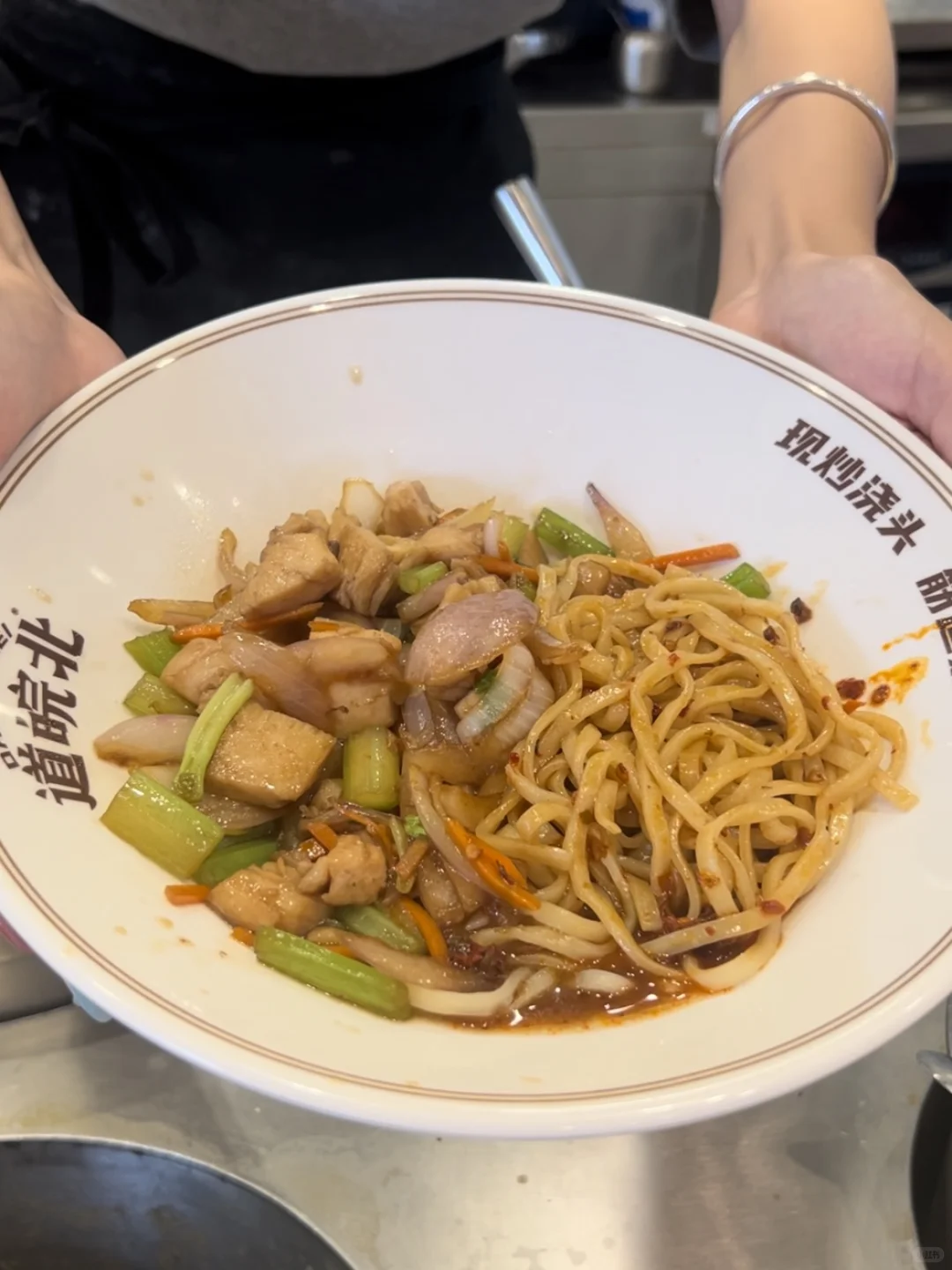 逆向思维的人? 开面馆有多赚?