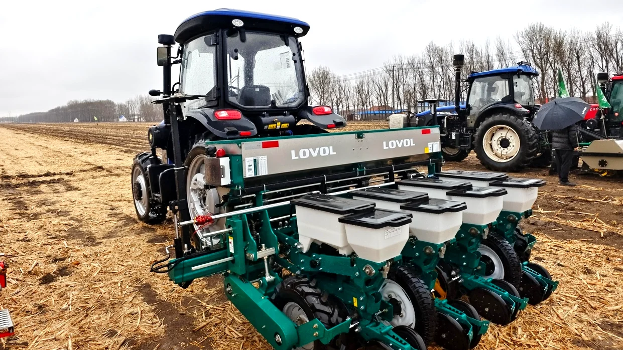雷沃护黑土+提单产智慧农业整体解决方案