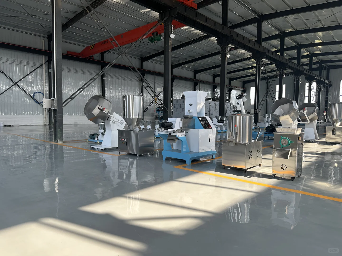 养殖户必备！小型饲料膨化机组！