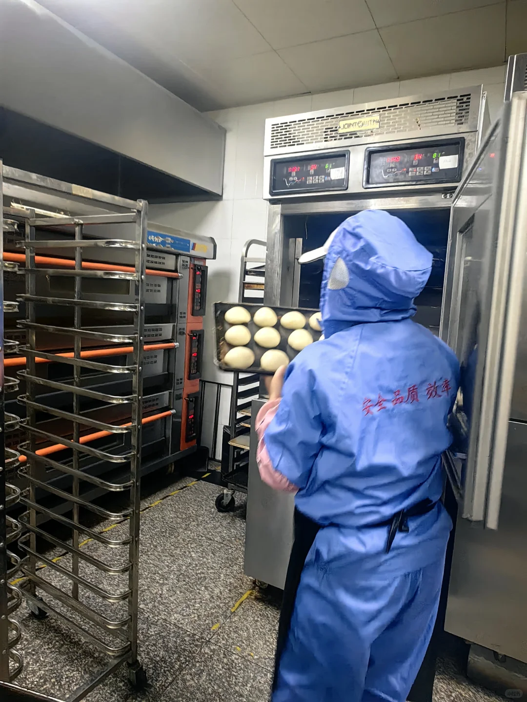 南通海安自己的面包厂坚持用好料做好包。