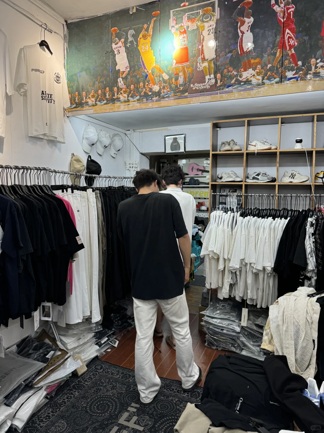 今年的服装实体店究竟怎么了？