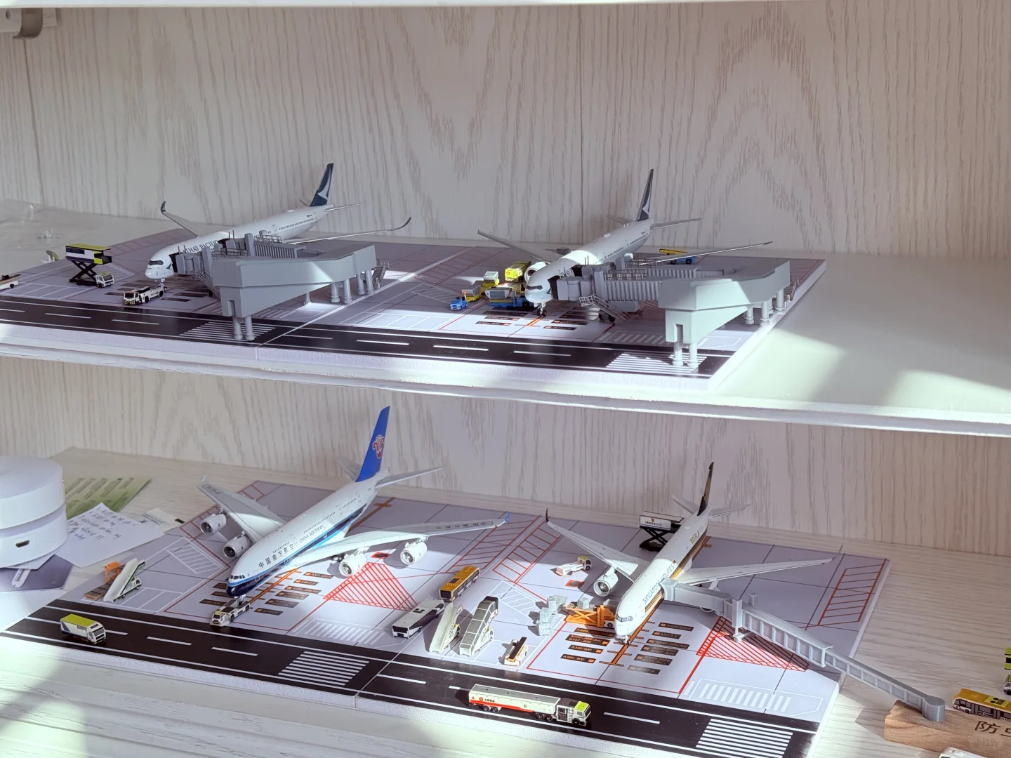 做了一个迷你机场✈️