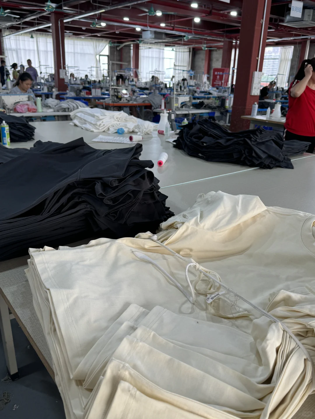 广州专做潮牌的服装加工厂,50件小单可做