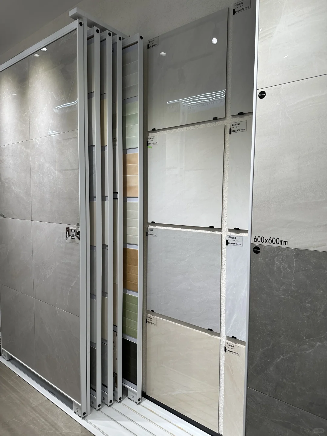 香港装修周末跑深圳采购瓷砖