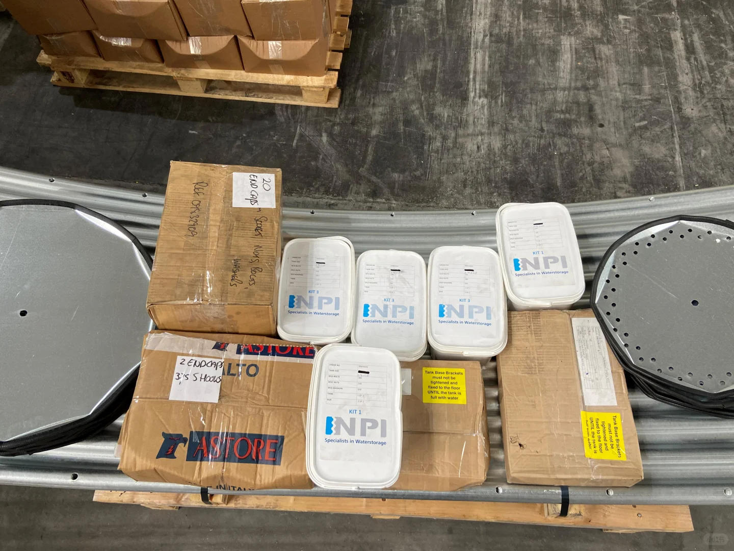 荷兰进口温室波纹水罐