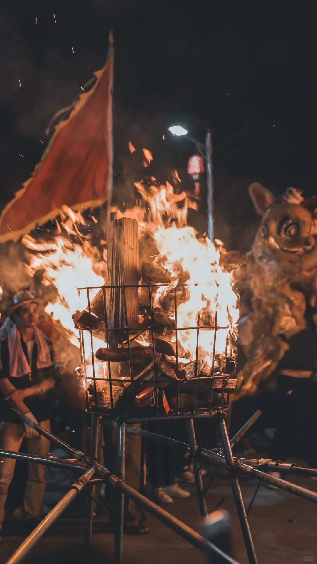 广东新兴非遗“舞火捞”