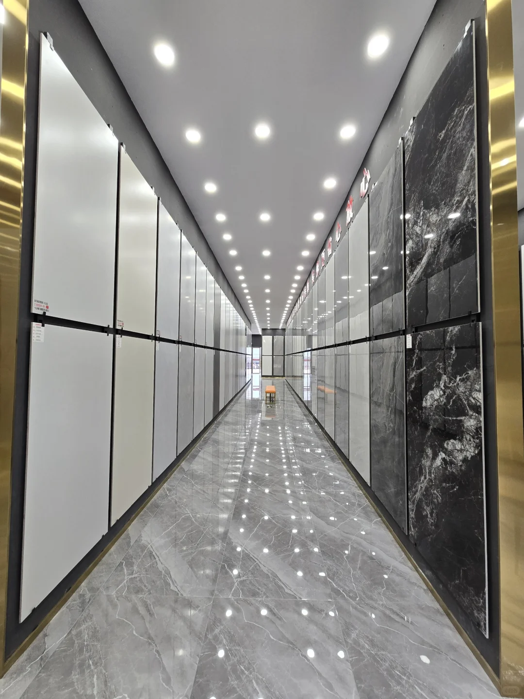 成都人自己的广东砖批发大仓，请私藏