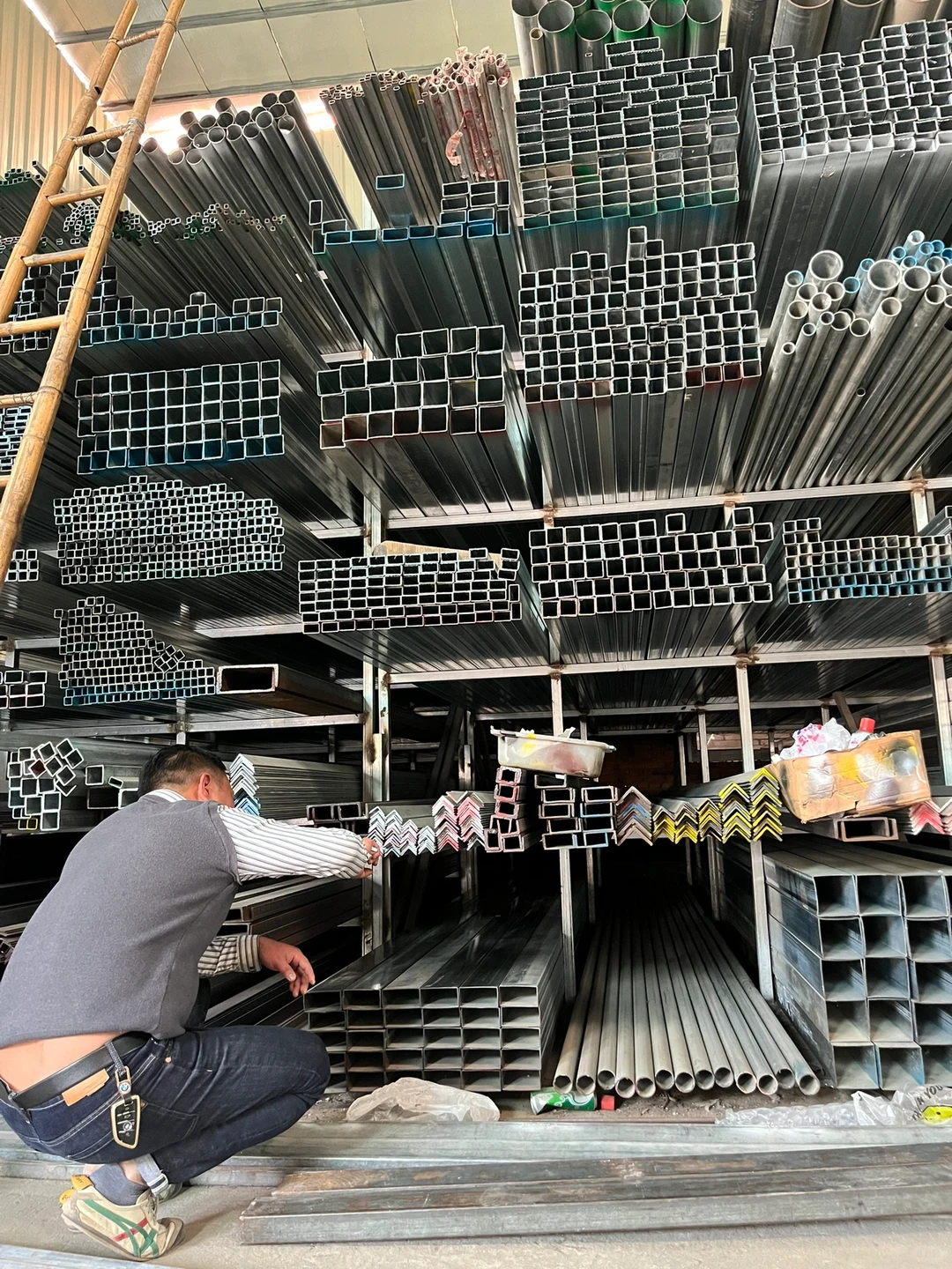 坐标福州，钢材批发