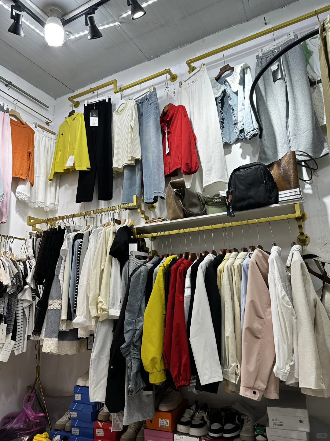 店里满满登登 一天营业额110 想撞墙了