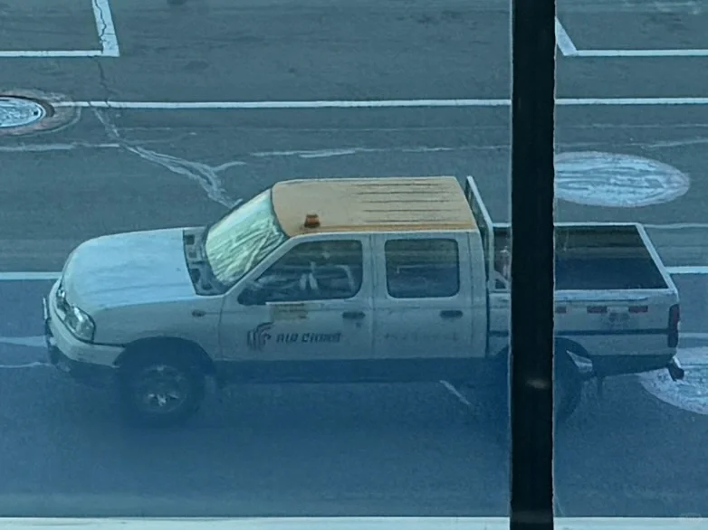 你留意过机场里出现的各种小车?么？