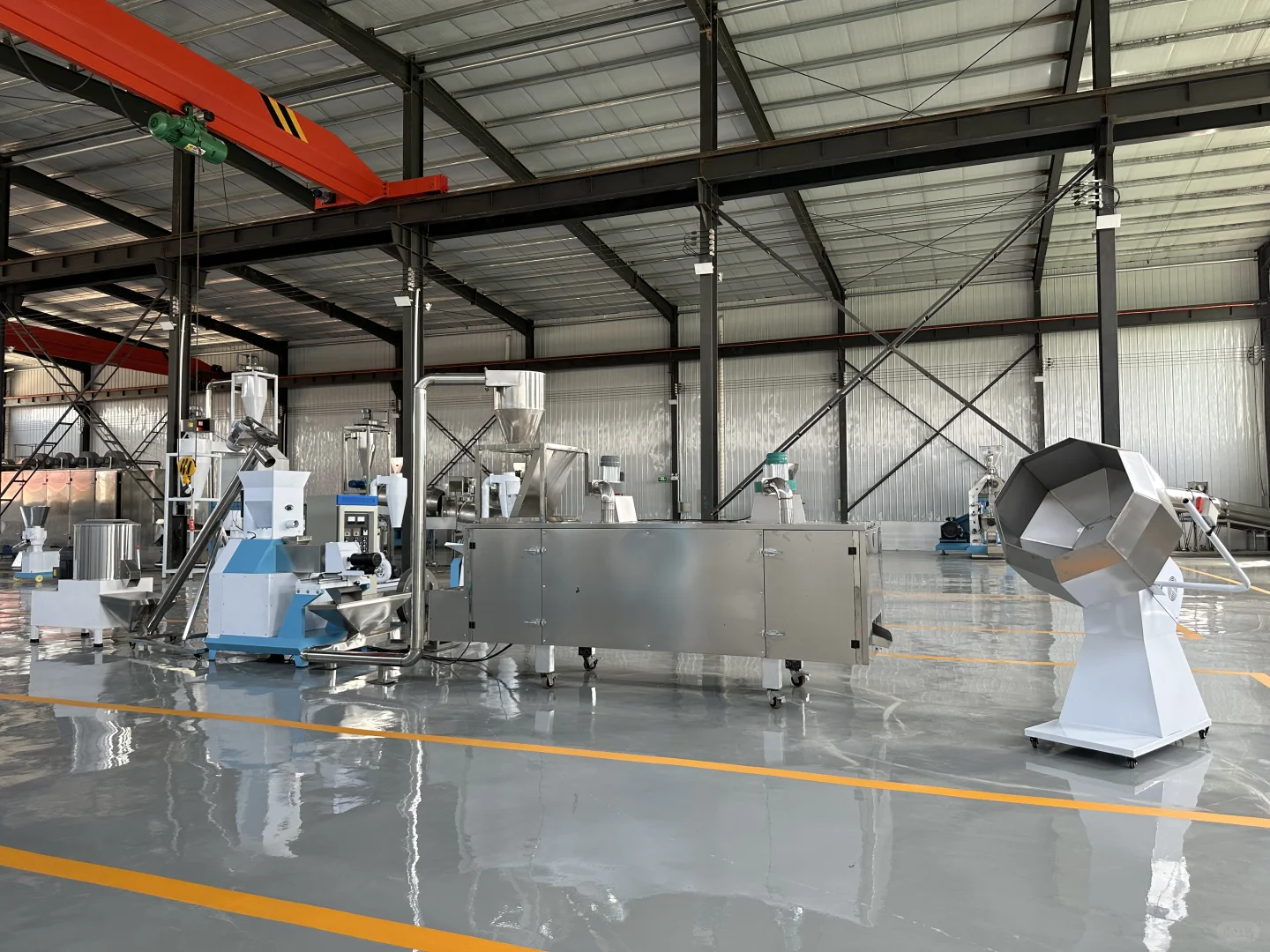 养殖户必备！小型饲料膨化机组！