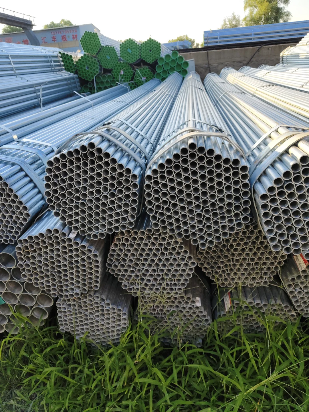 优质钢材，构筑坚固未来。