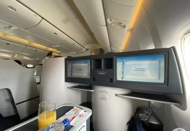 国航宽体体机商务舱