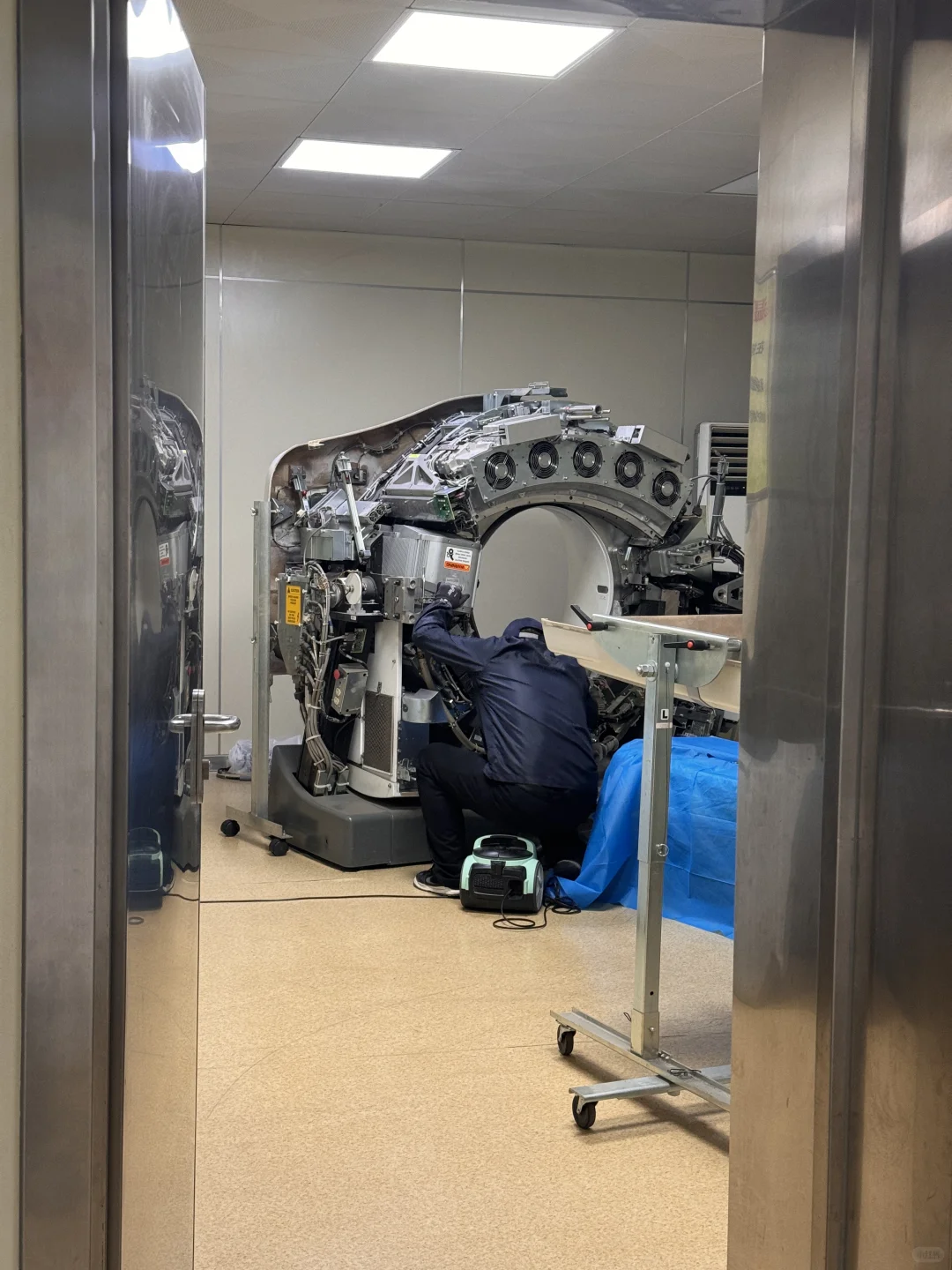 不光人身体机构复杂