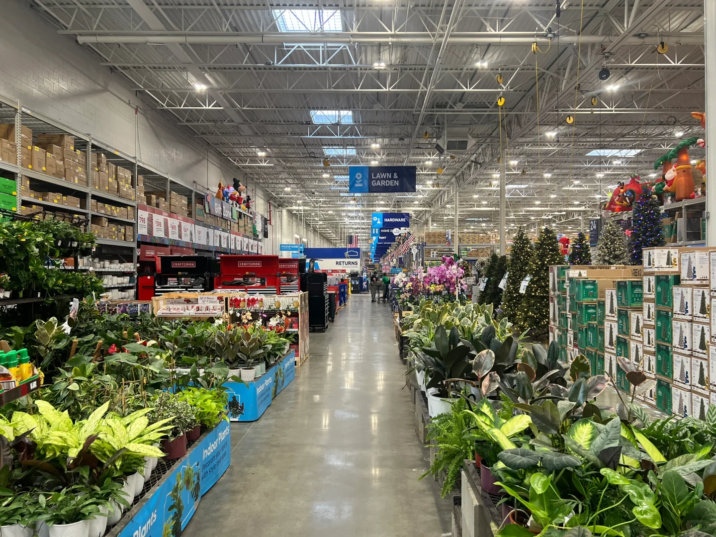 Lowe's home 建材家具市场