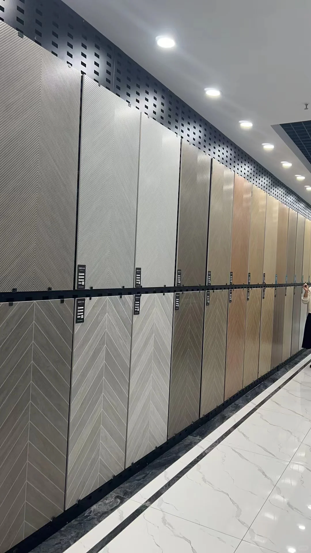 重庆最大的批发商，装修建材一站式购齐