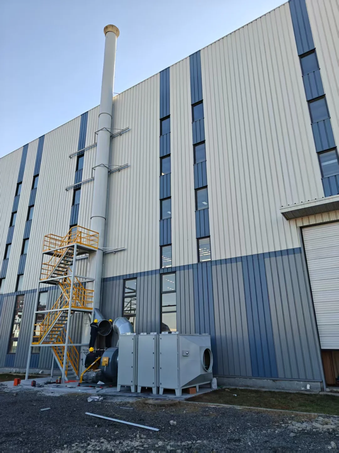 曹妃甸做的一套废气治理设备收官了。