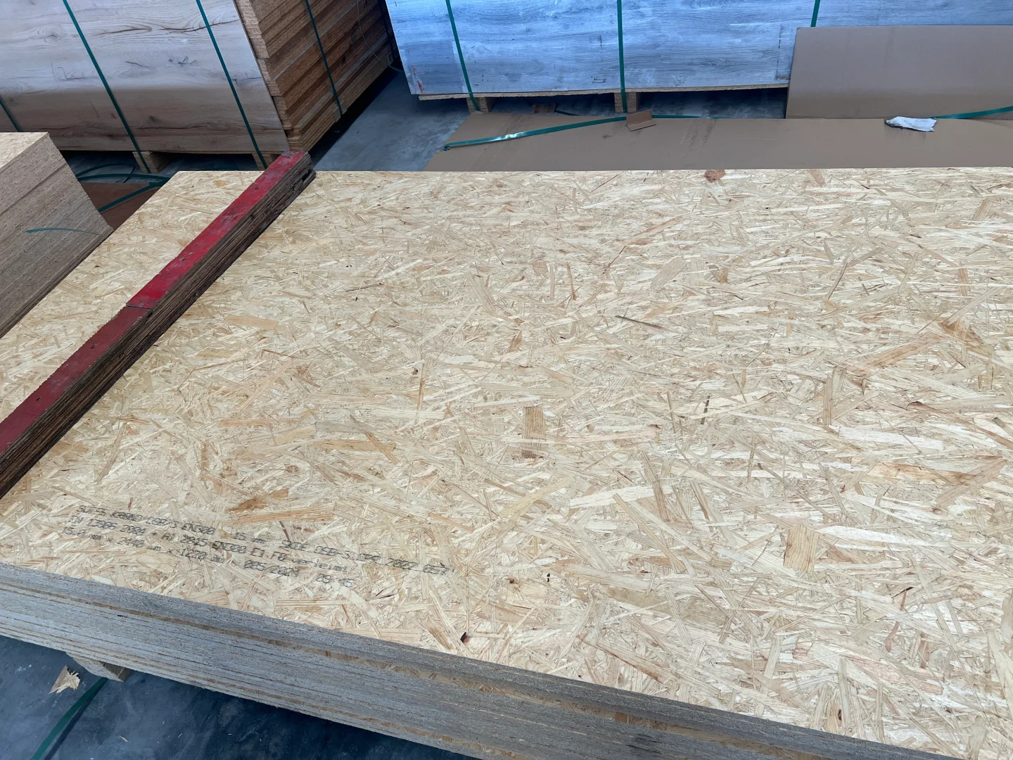 还有人不知道?直接去板材批发市场绝不后悔