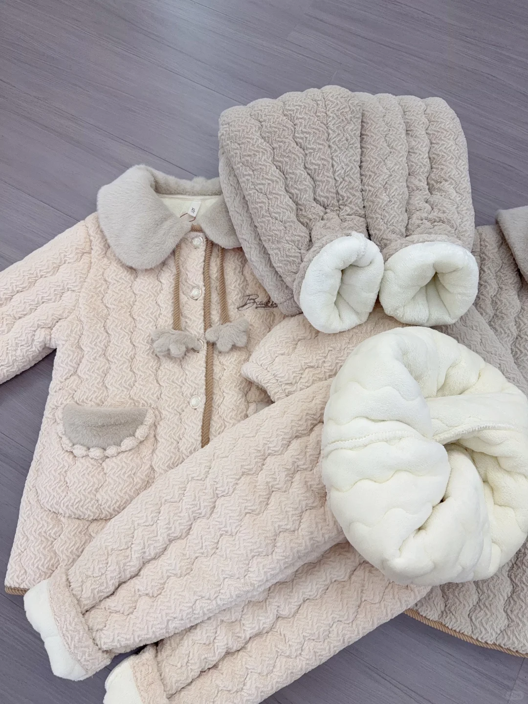 关于我爸厂里的家居服再一次被嫌弃太厚…