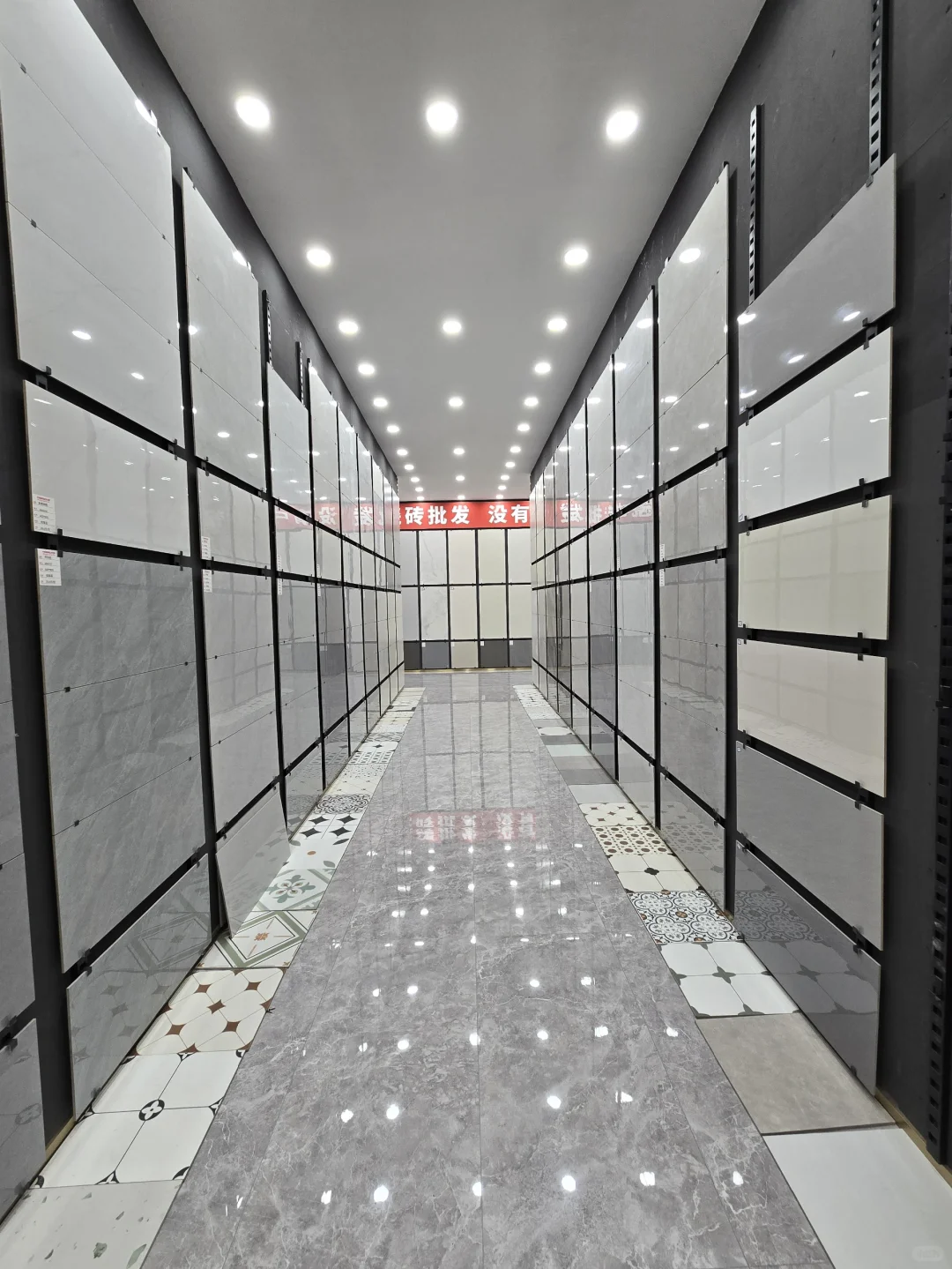 成都人自己的广东砖批发大仓，请私藏